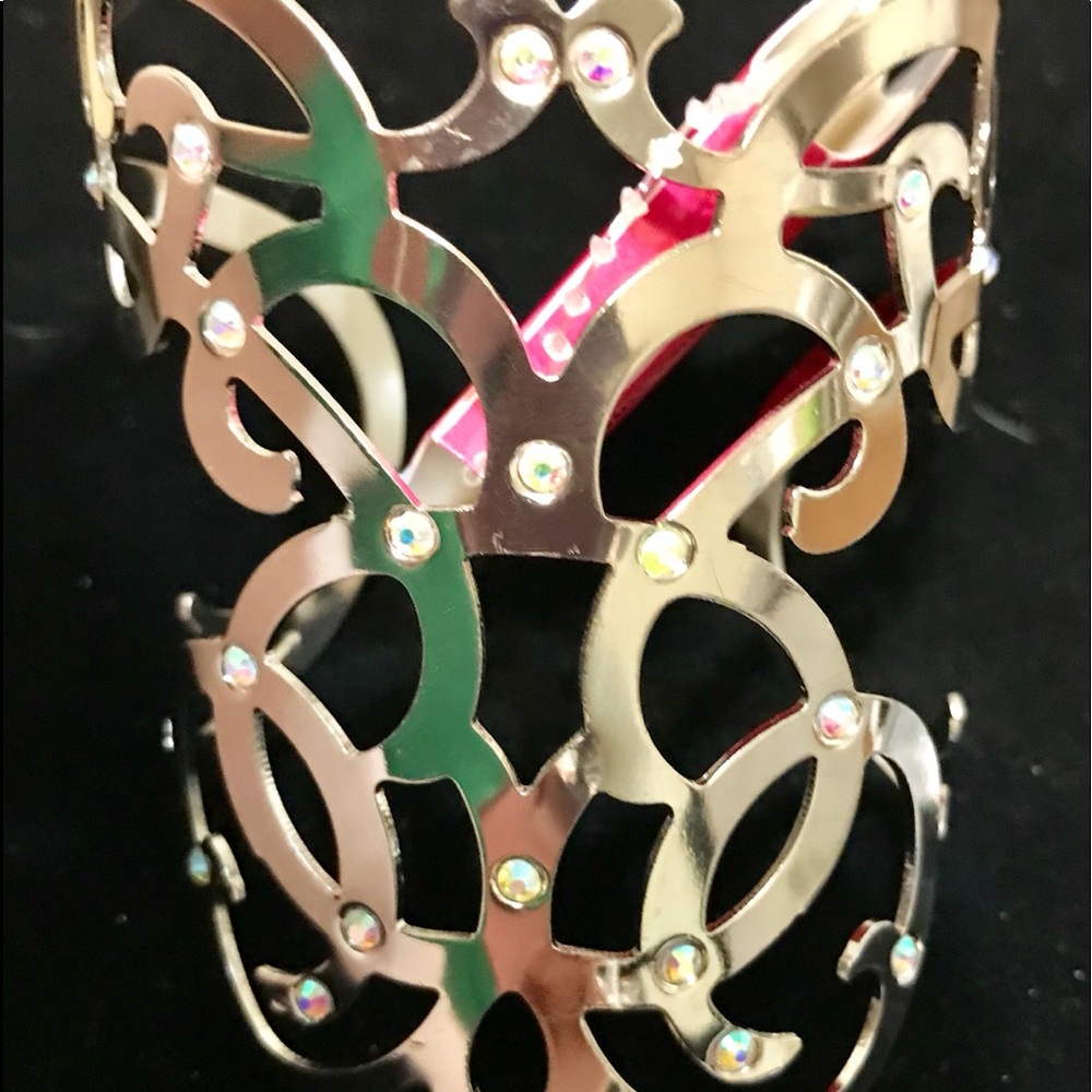 Silver Filagree Rhinestone Accented Cuff Bracelet